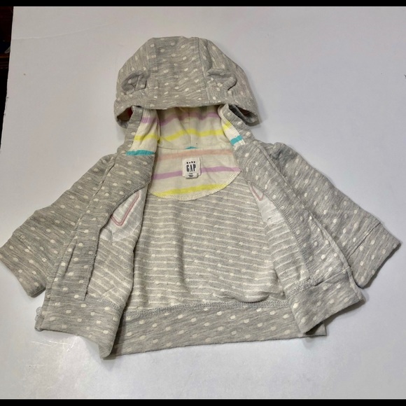 A infant Baby Gap zip up sweatshirt - Picture 2 of 4